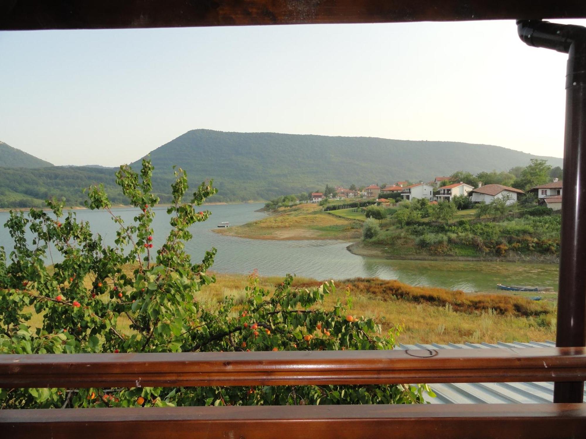 Family Hotel Belvedere Dulgopol Exterior photo