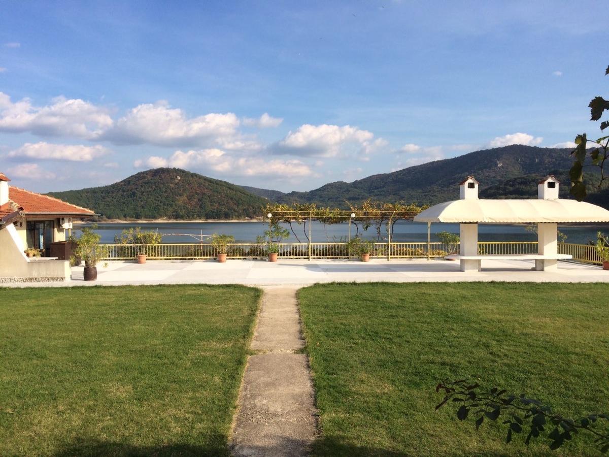 Family Hotel Belvedere Dulgopol Exterior photo